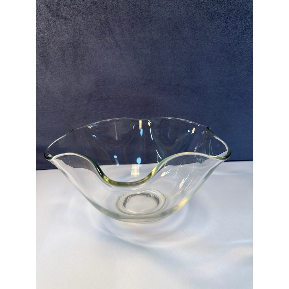 Clear Glass Bowl Ruffled Edge Flower Shape Candy Dish Dessert Fruit Bowl Vintage